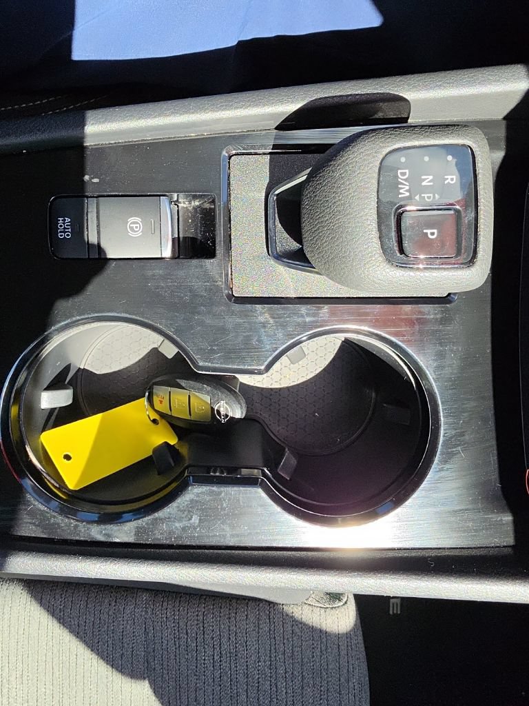 Used 2022 Nissan Rogue S FWD image 22