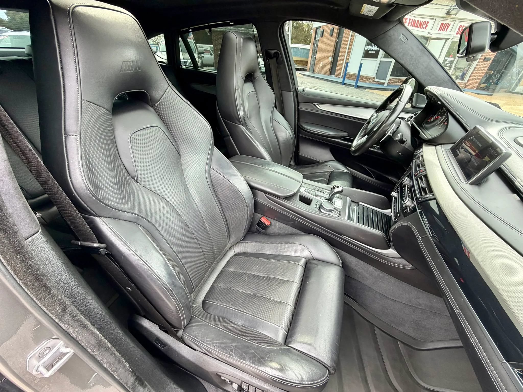 Used 2017 BMW X6 M AWD/4WD image 11
