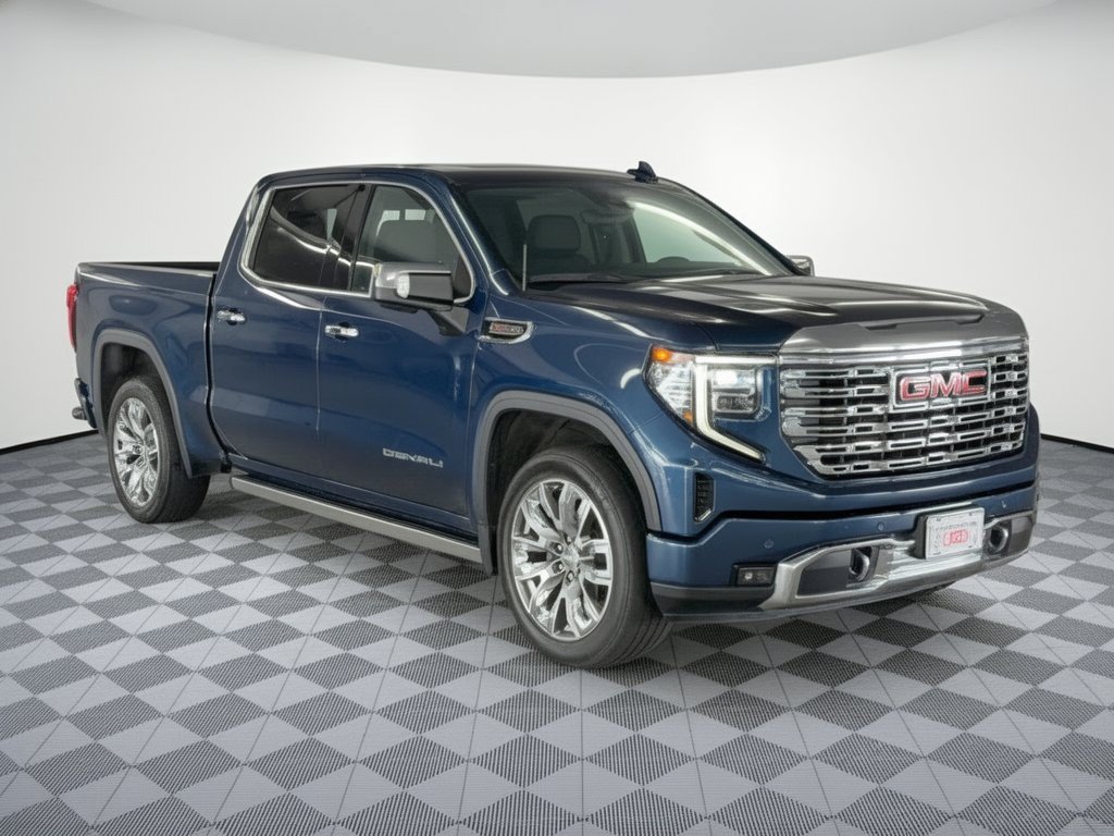 Used 2023 GMC Sierra 1500 Denali w/ Denali Reserve Package AWD/4WD image 7