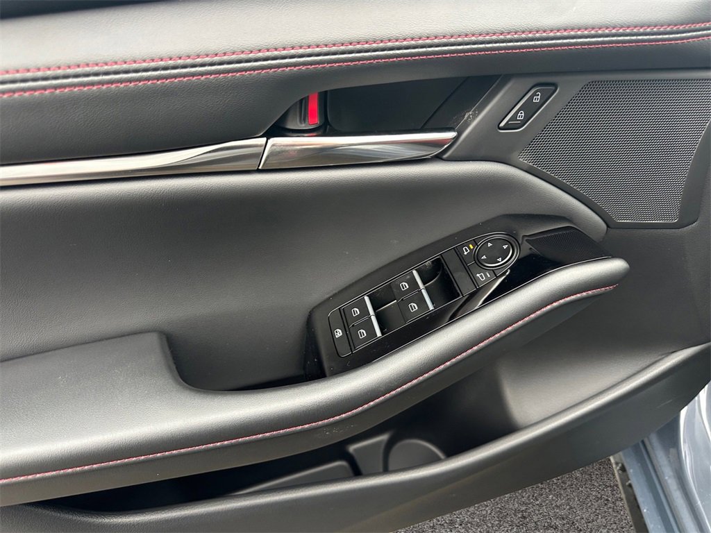 New 2026 MAZDA MAZDA3 Carbon image 16