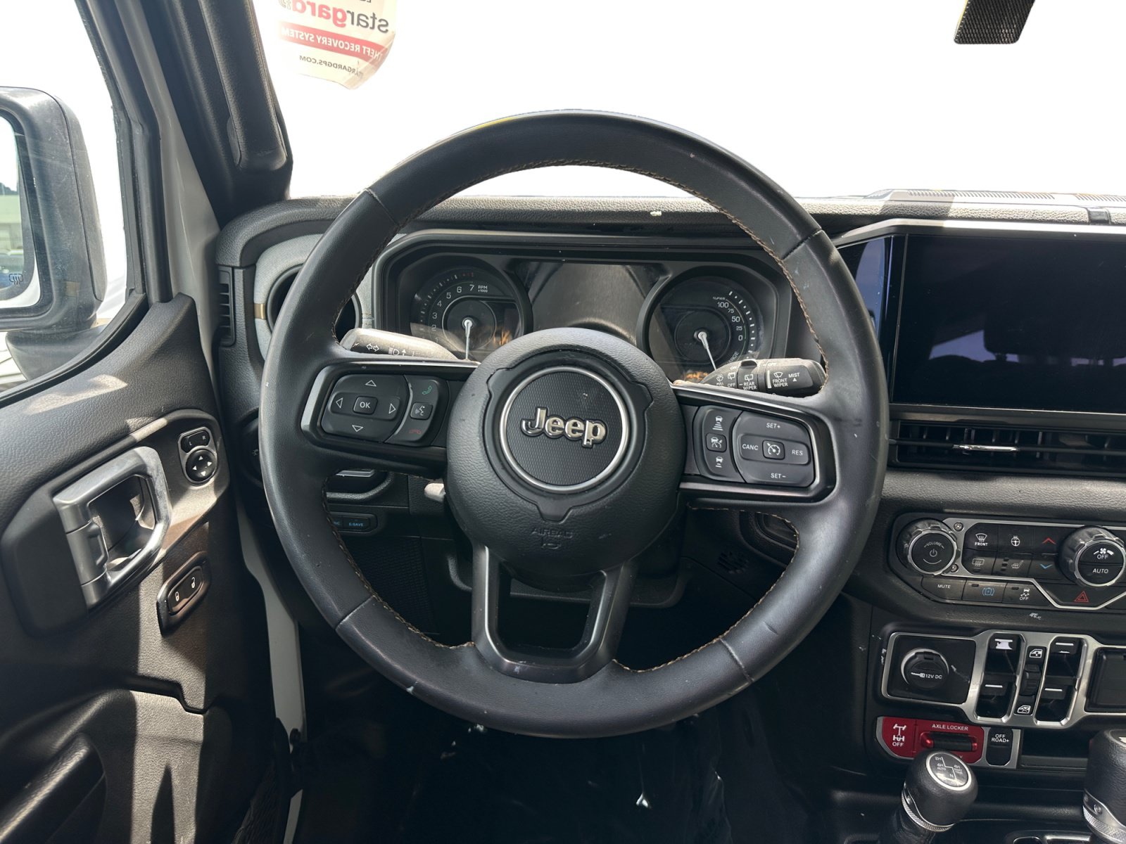 Used 2024 Jeep Wrangler Unlimited AWD/4WD image 12