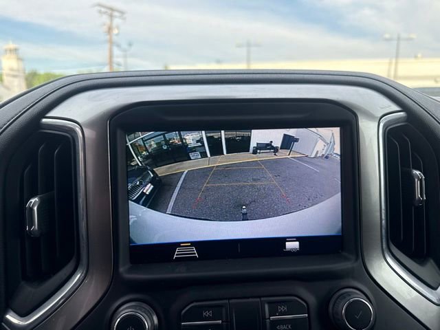 Used 2021 Chevrolet Silverado 1500 LT Trail Boss w/ LPO, Dark Essentials Package AWD/4WD image 10