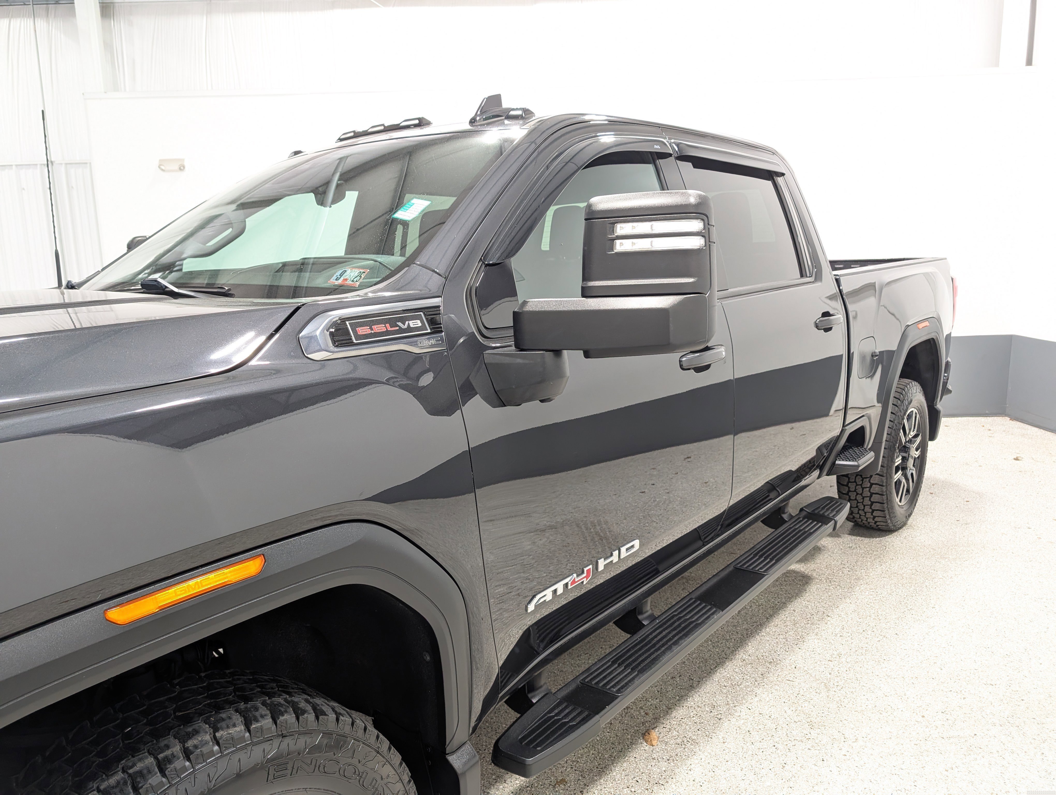 Used 2020 GMC Sierra 2500 AT4 w/ AT4 Premium Package image 7