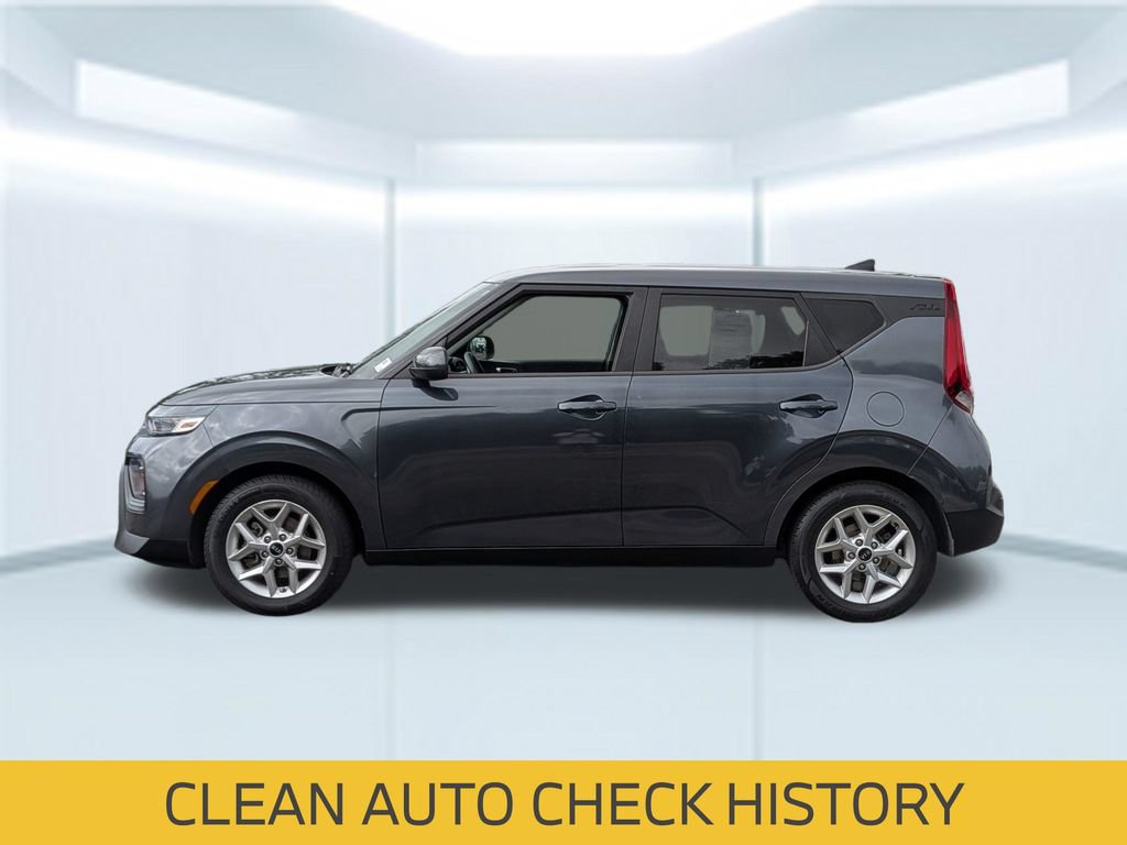 Used 2021 Kia Soul S FWD image 2