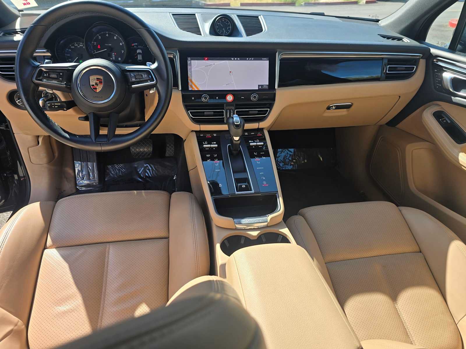 Used 2022 Porsche Macan AWD/4WD image 21