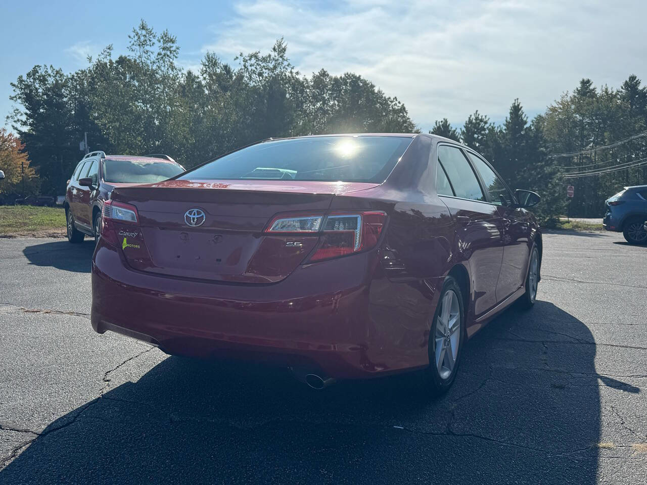 Used 2014 Toyota Camry SE image 4