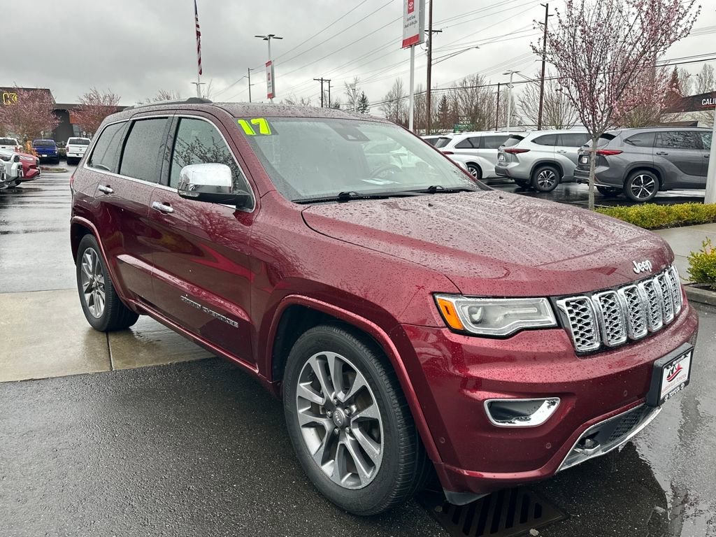 Used 2017 Jeep Grand Cherokee Overland w/ Jeep Active Safety Group image 7