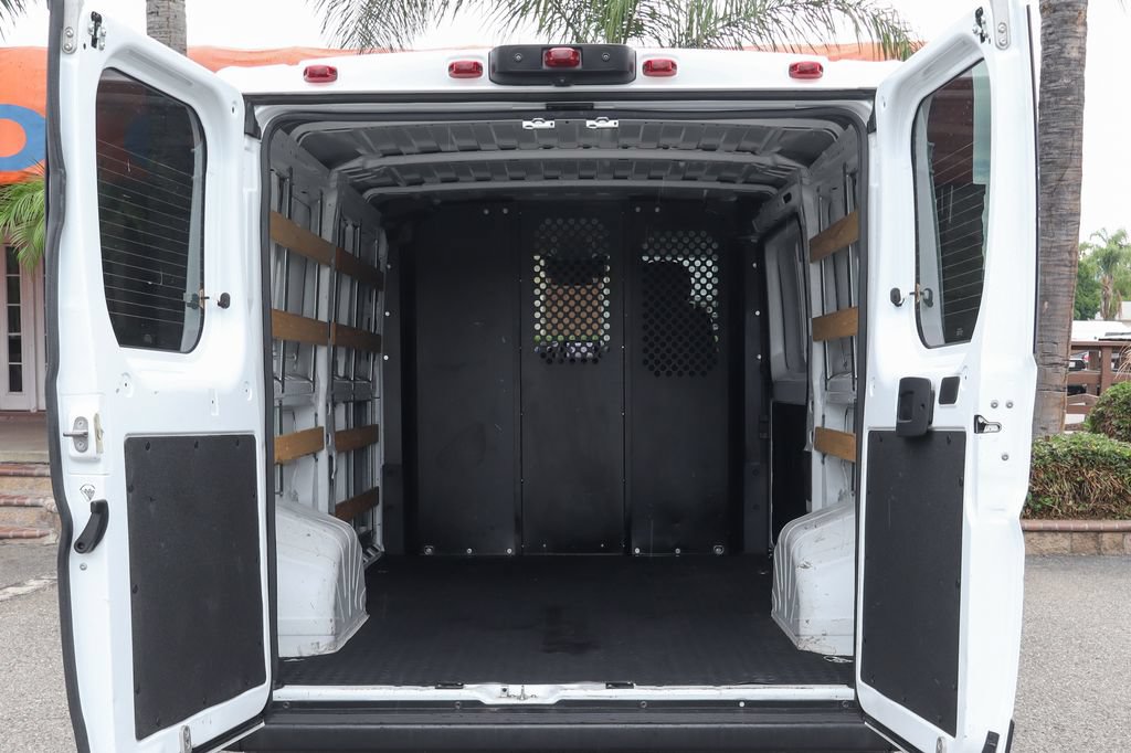 Used 2025 RAM ProMaster 2500 w/ U-Haul Equipment Group FWD image 8