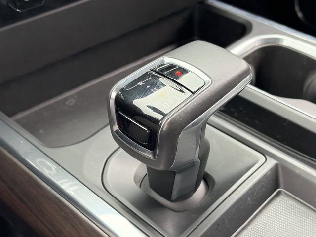Used 2022 GMC Sierra 1500 SLT w/ SLT Convenience Package AWD/4WD image 16