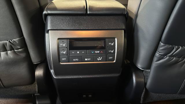 Certified 2022 Lexus GX 460 Premium w/ Premium Plus Package AWD/4WD image 17