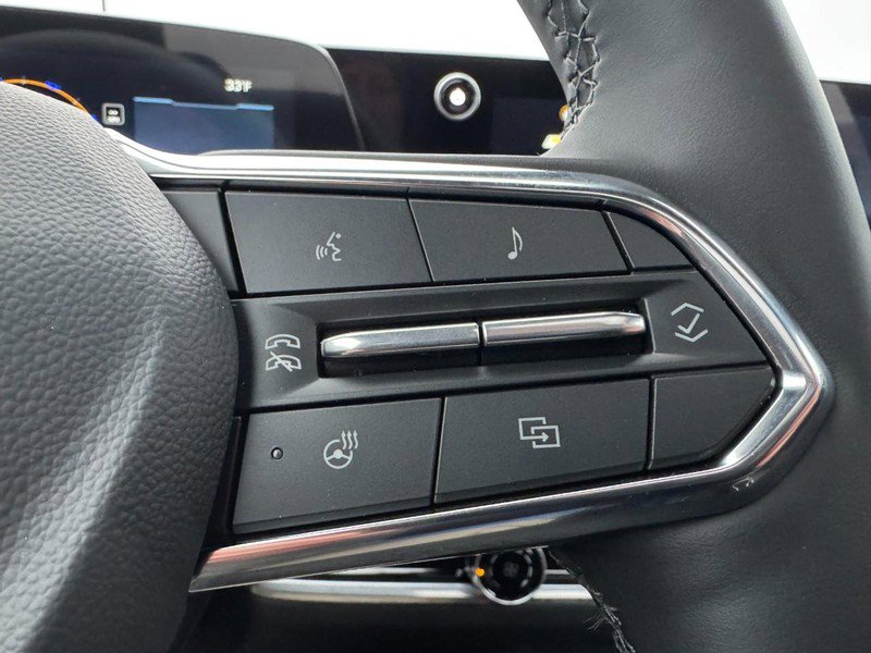 New 2026 Chevrolet Equinox LT w/ Safety and Technology Package image 10