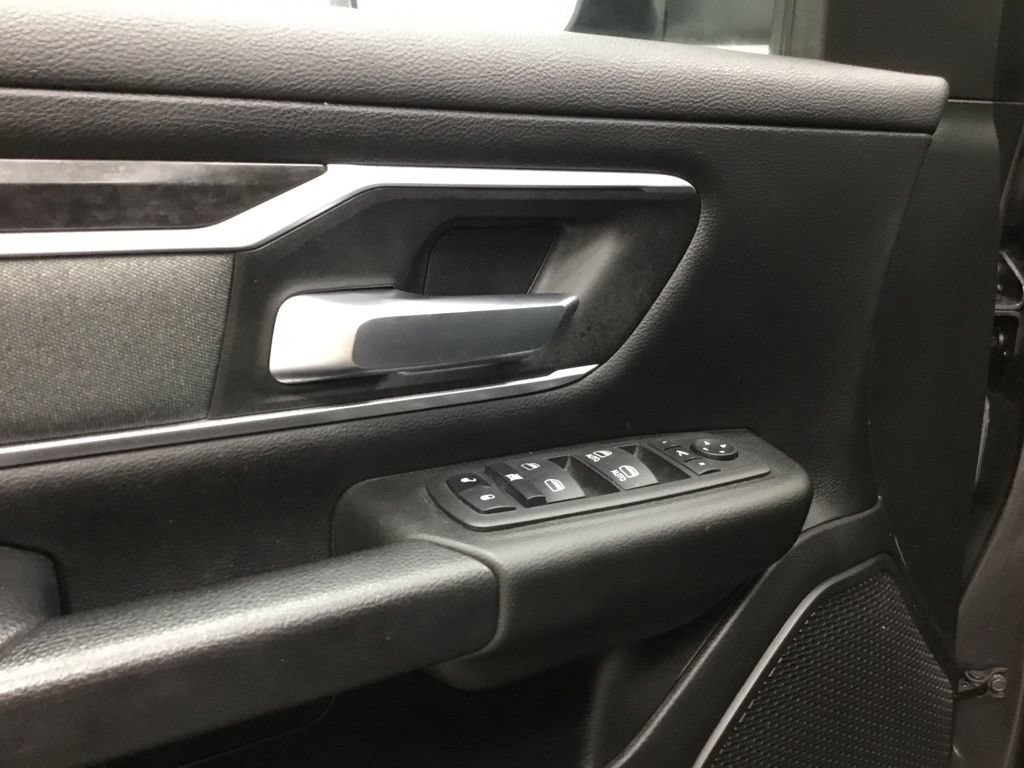 Used 2023 RAM 1500 Big Horn AWD/4WD image 7