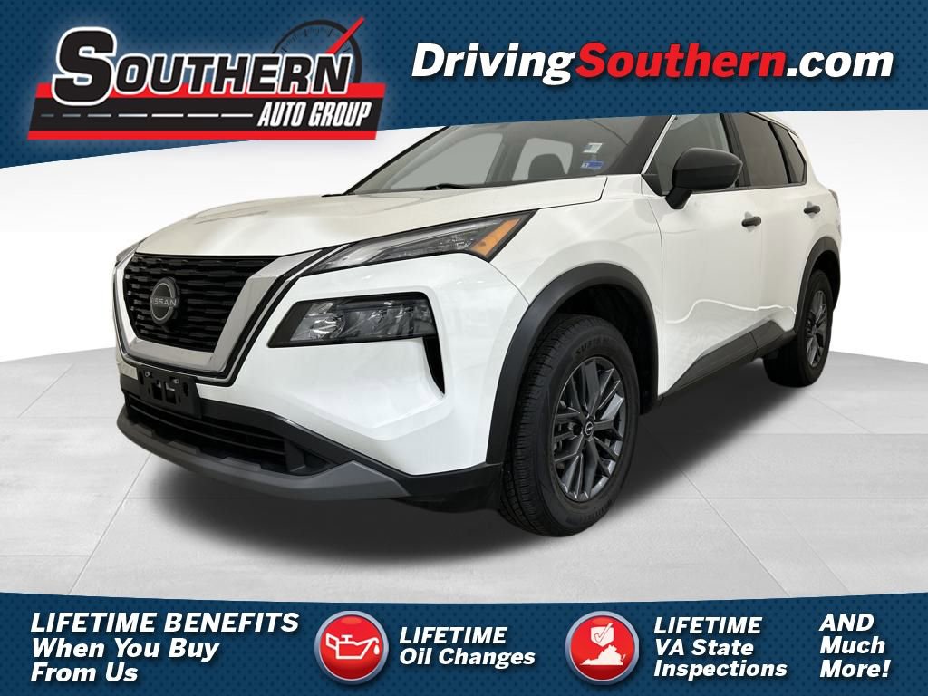 Used 2023 Nissan Rogue S image 1