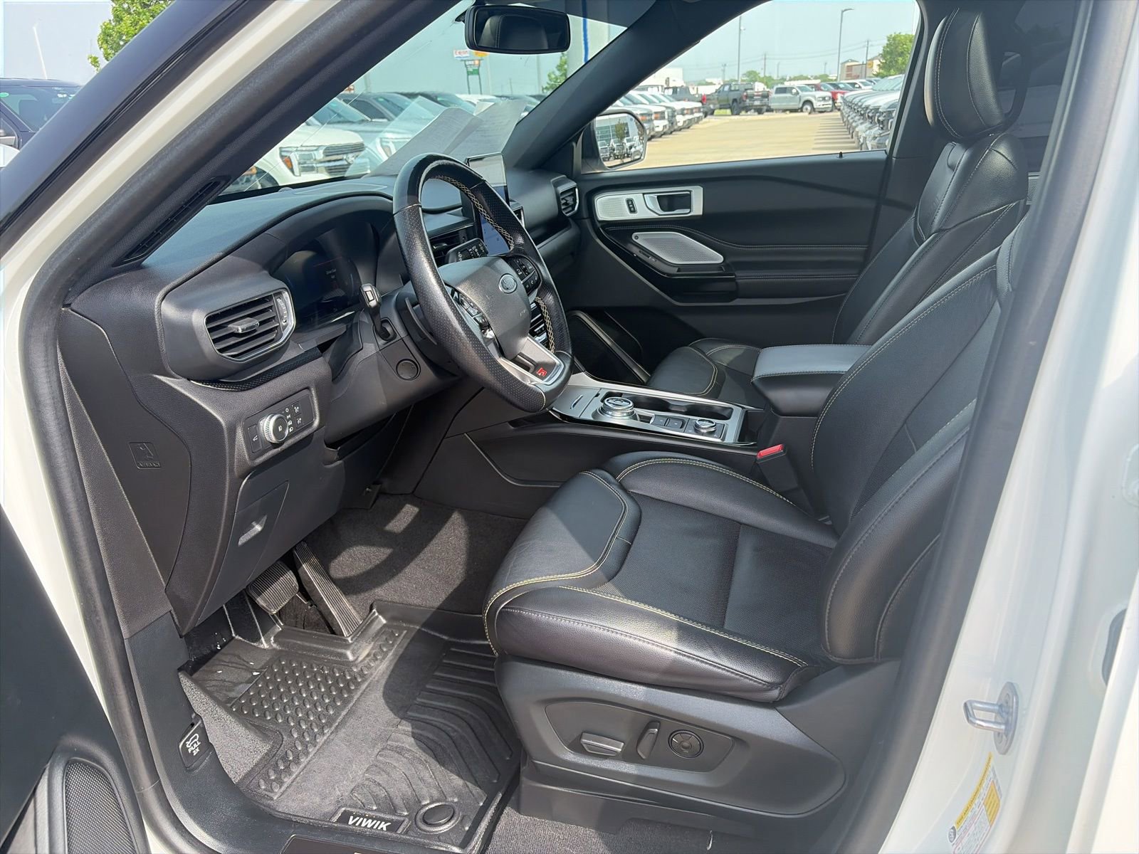 Used 2022 Ford Explorer ST w/ Equipment Group 401A AWD/4WD image 12