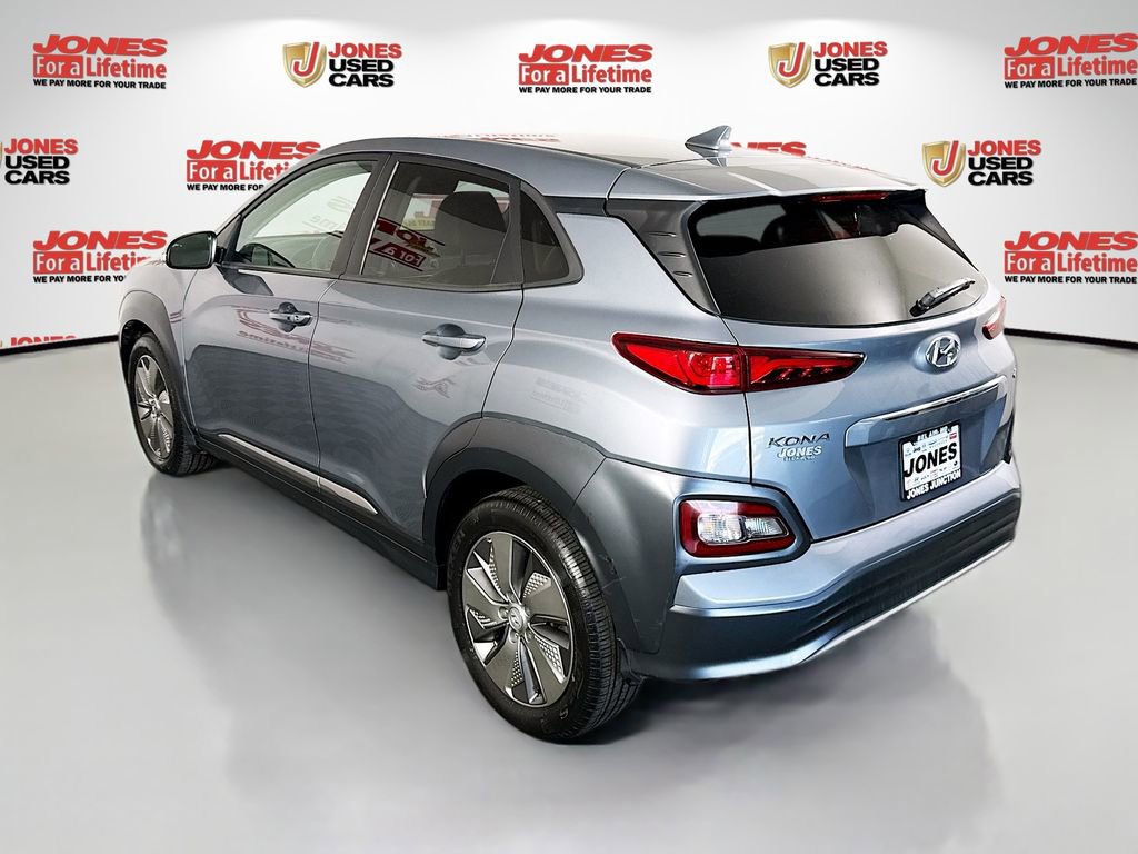 Certified 2021 Hyundai Kona Limited FWD image 2
