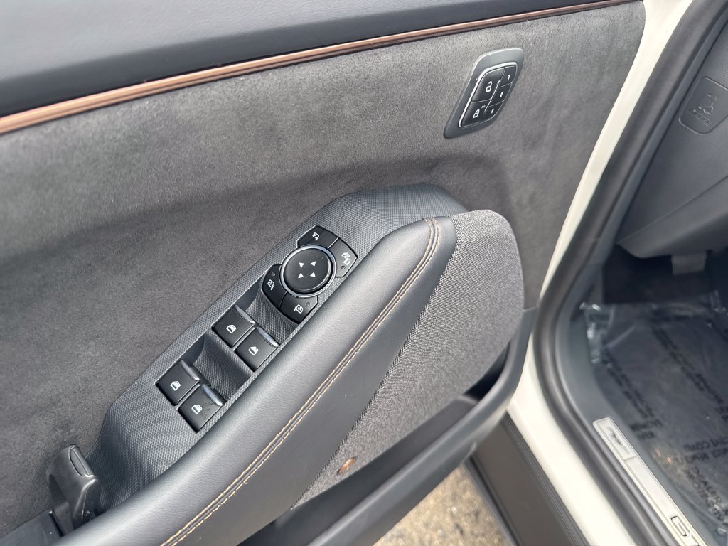 Used 2023 Ford Mustang Mach-E GT AWD/4WD image 12