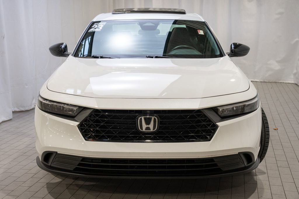 Used 2023 Honda Accord Sport image 3