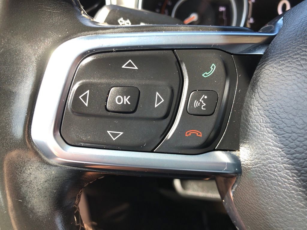 Used 2020 Jeep Wrangler Unlimited Sahara image 17