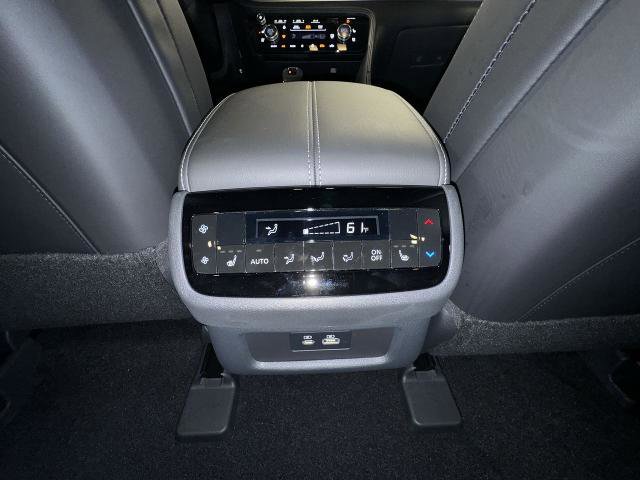 Certified 2025 INFINITI QX60 Luxe w/ Black Edition image 29