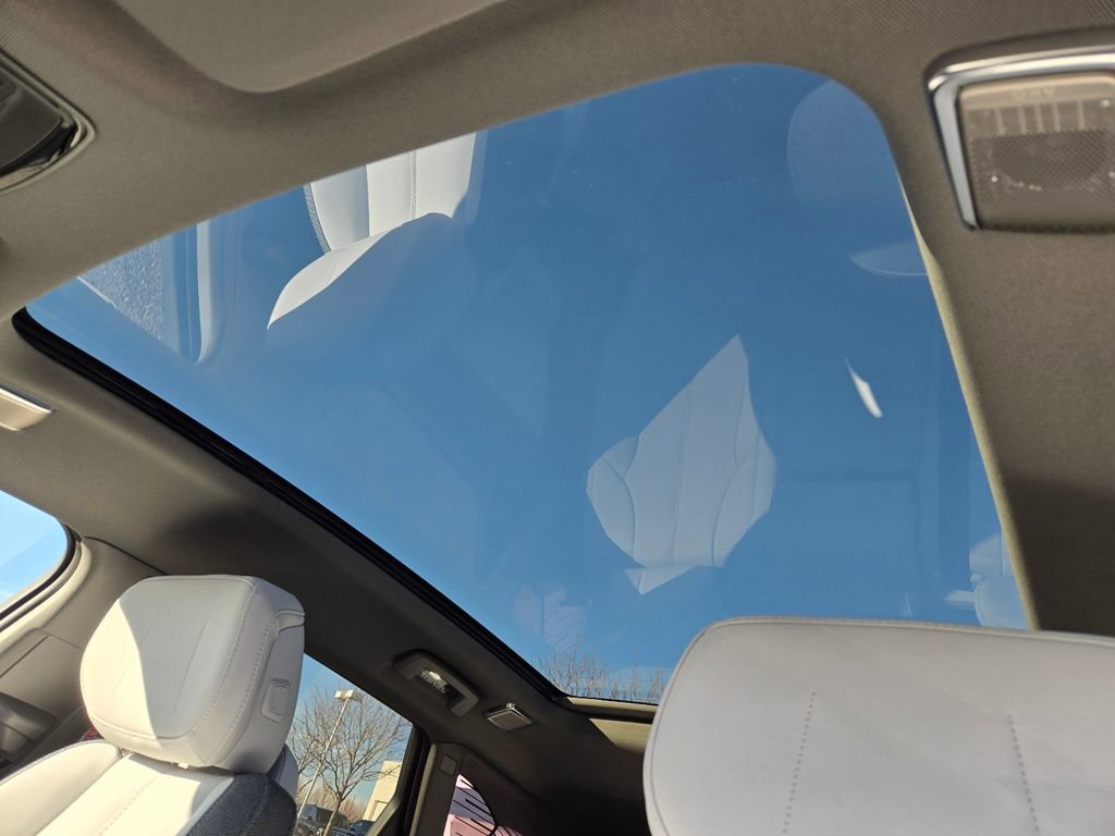 New 2025 Cadillac Optiq Sport 1 image 6