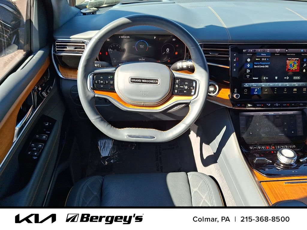 Used 2023 Jeep Grand Wagoneer Series III w/ Rear Seat Video Group 1 AWD/4WD image 16