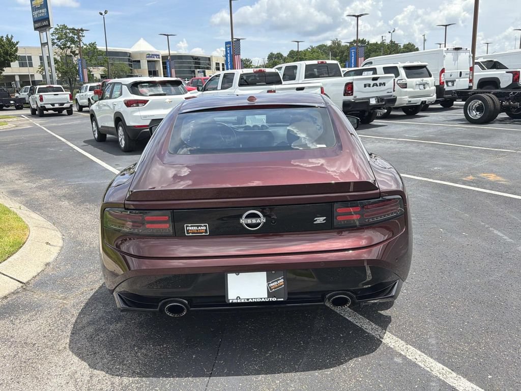 Used 2025 Nissan Z Performance w/ Floor Mat Package RWD image 6