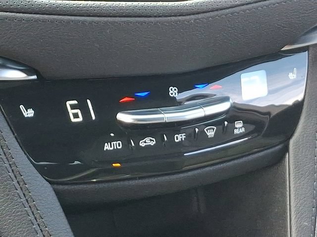 Used 2025 Cadillac XT5 Luxury w/ LPO, Floor Liner Package AWD/4WD image 14