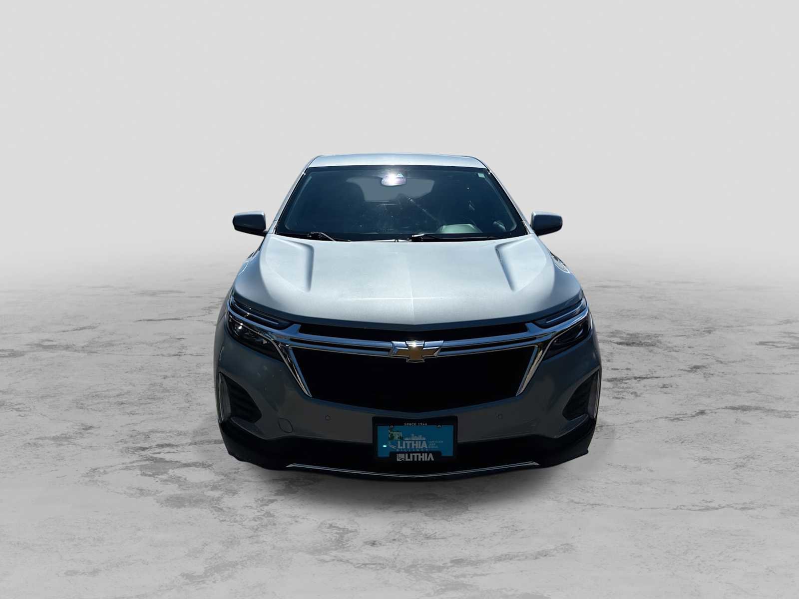 Used 2024 Chevrolet Equinox LT AWD/4WD image 3