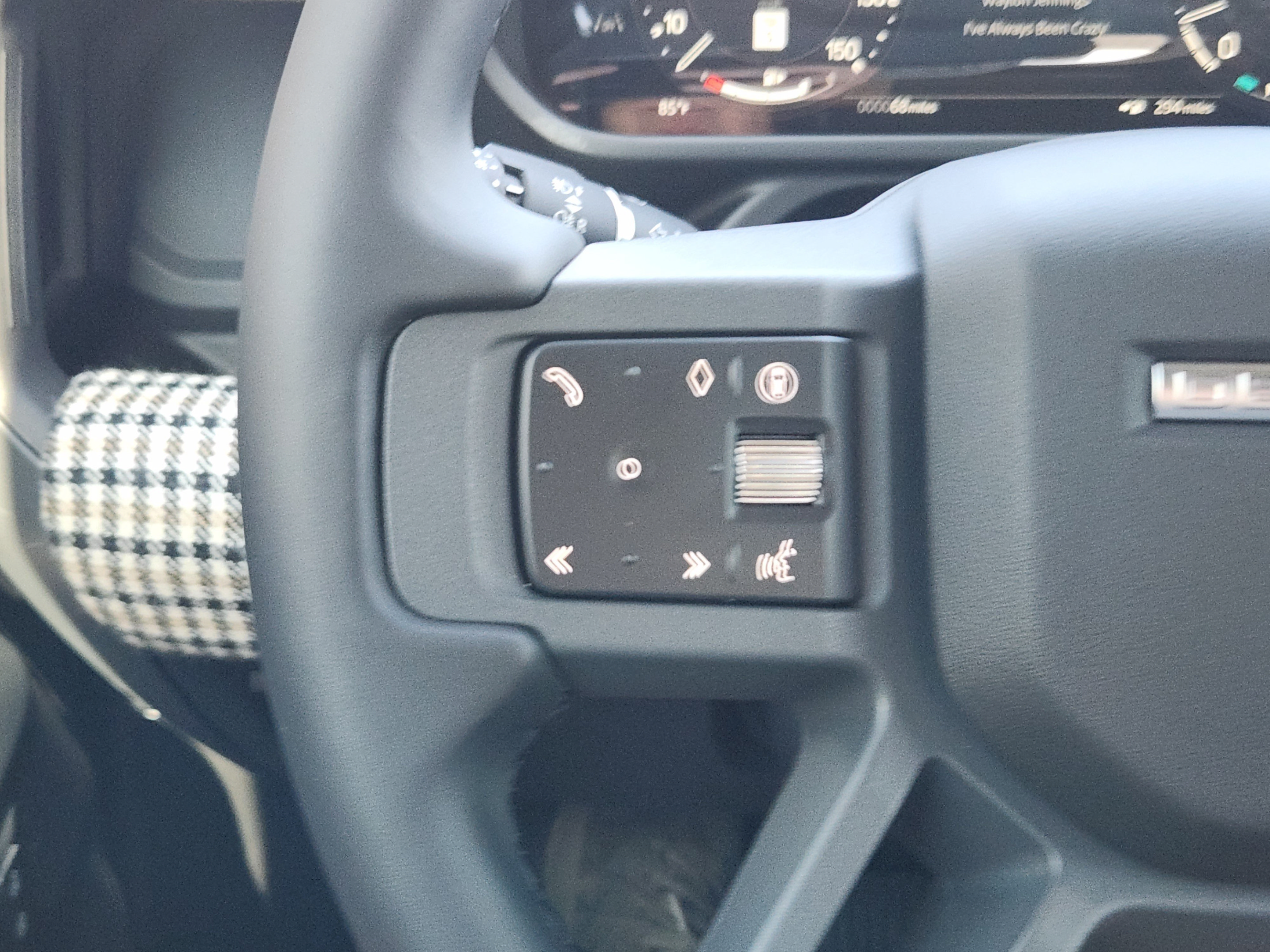 New 2026 Land Rover Defender 110 X-Dynamic SE AWD/4WD image 23