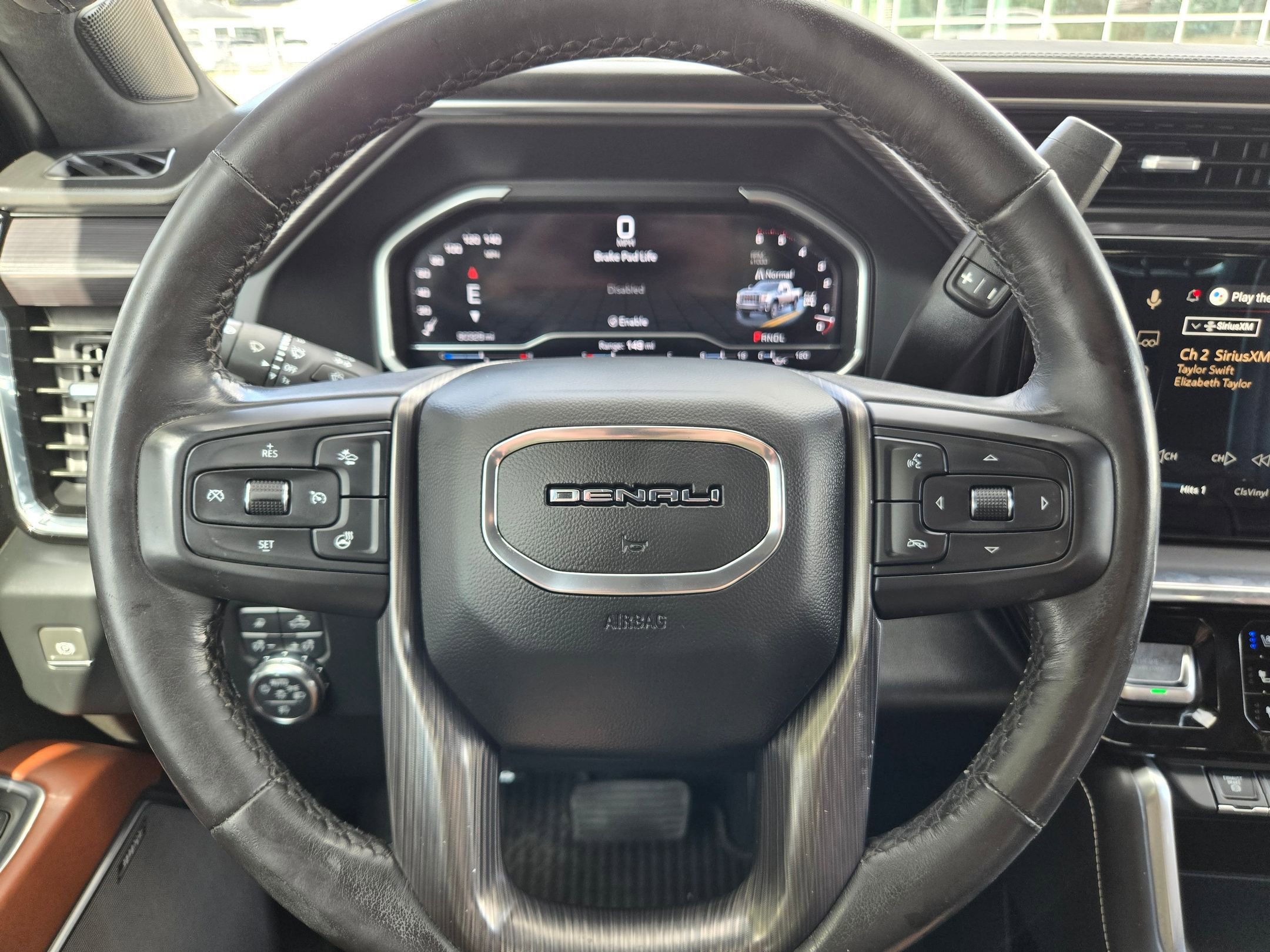 Used 2024 GMC Sierra 2500 Denali Ultimate AWD/4WD image 11