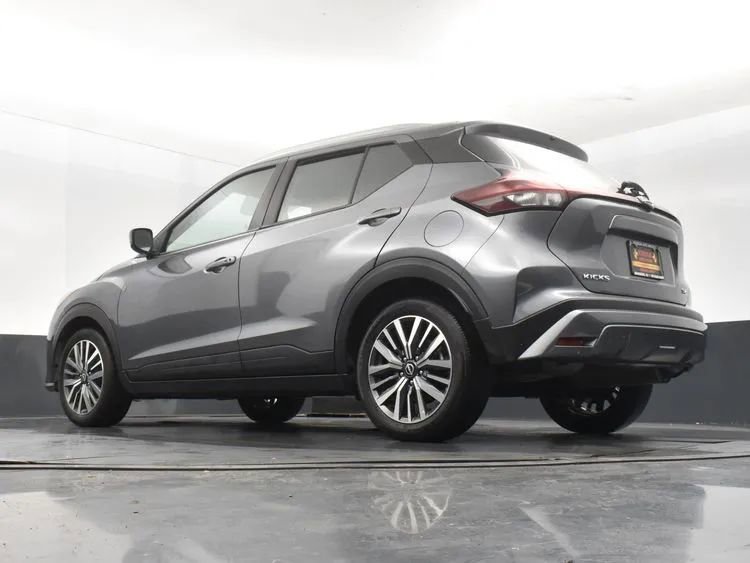 Used 2024 Nissan Kicks SV FWD image 12