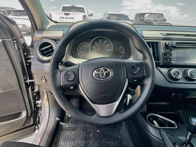 Used 2016 Toyota RAV4 LE FWD image 16