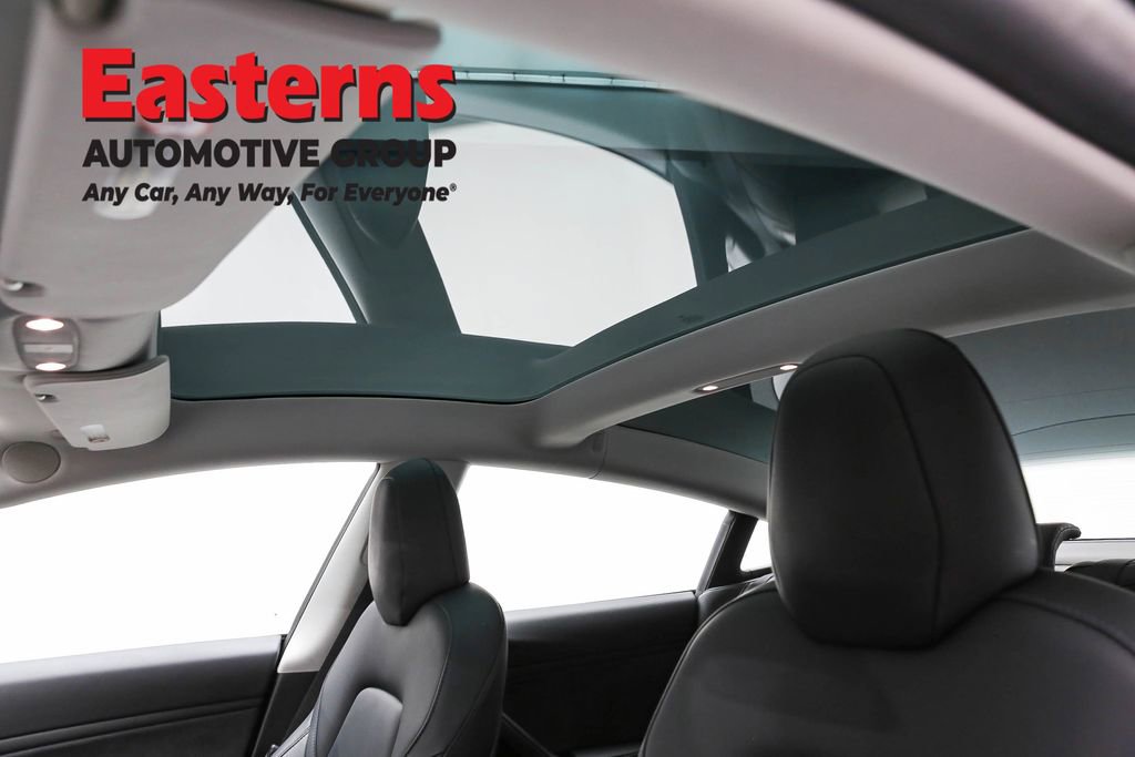 Used 2019 Tesla Model 3 Standard Range RWD image 31