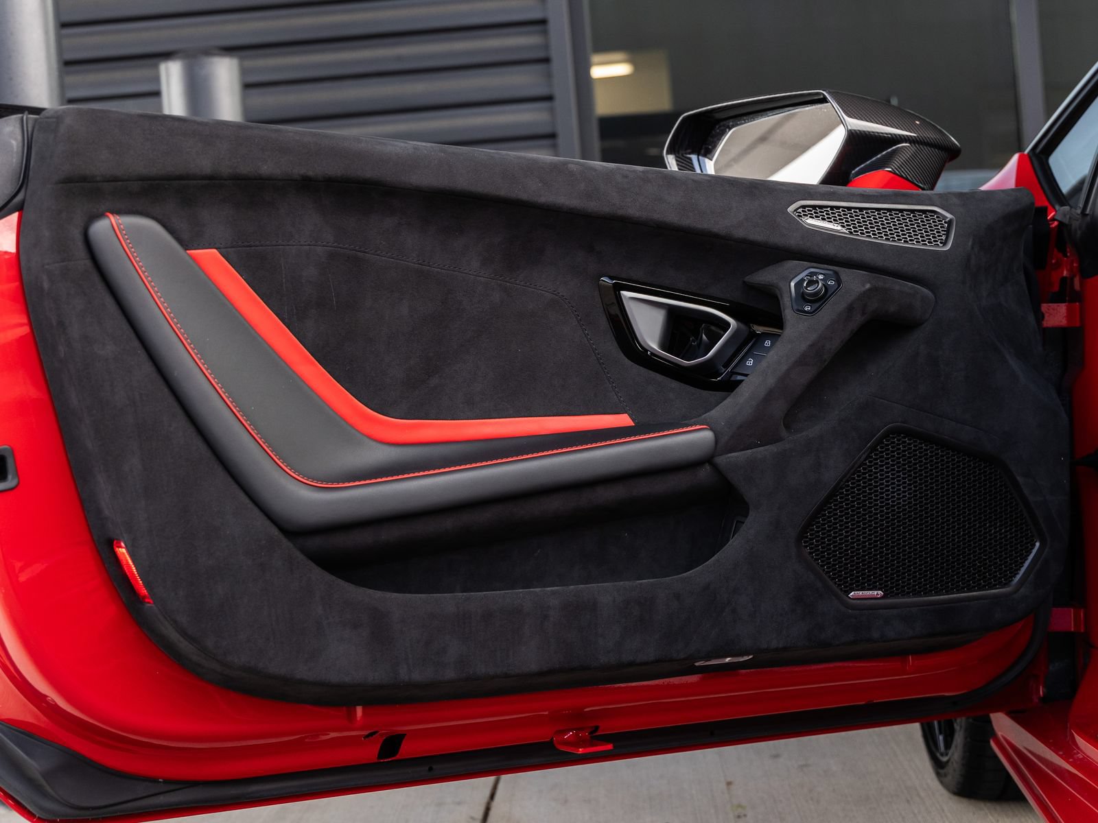 Used 2024 Lamborghini Huracan Tecnica RWD image 25