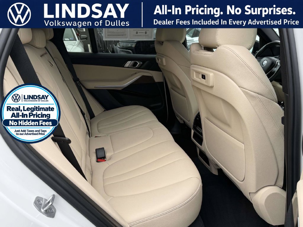 Used 2022 BMW X5 xDrive40i w/ Premium Package AWD/4WD image 13