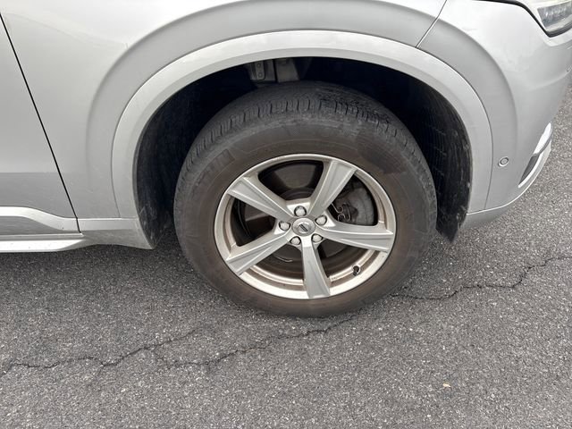 Used 2018 Volvo XC90 T5 Momentum w/ Convenience Package AWD/4WD image 9