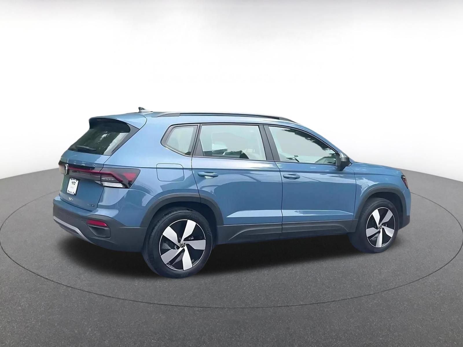 Used 2026 Volkswagen Taos S AWD/4WD image 14