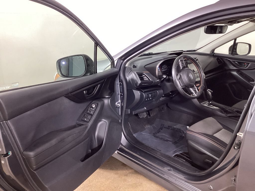 Used 2022 Subaru Crosstrek 2.0i Premium w/ Moonroof Package AWD/4WD image 9