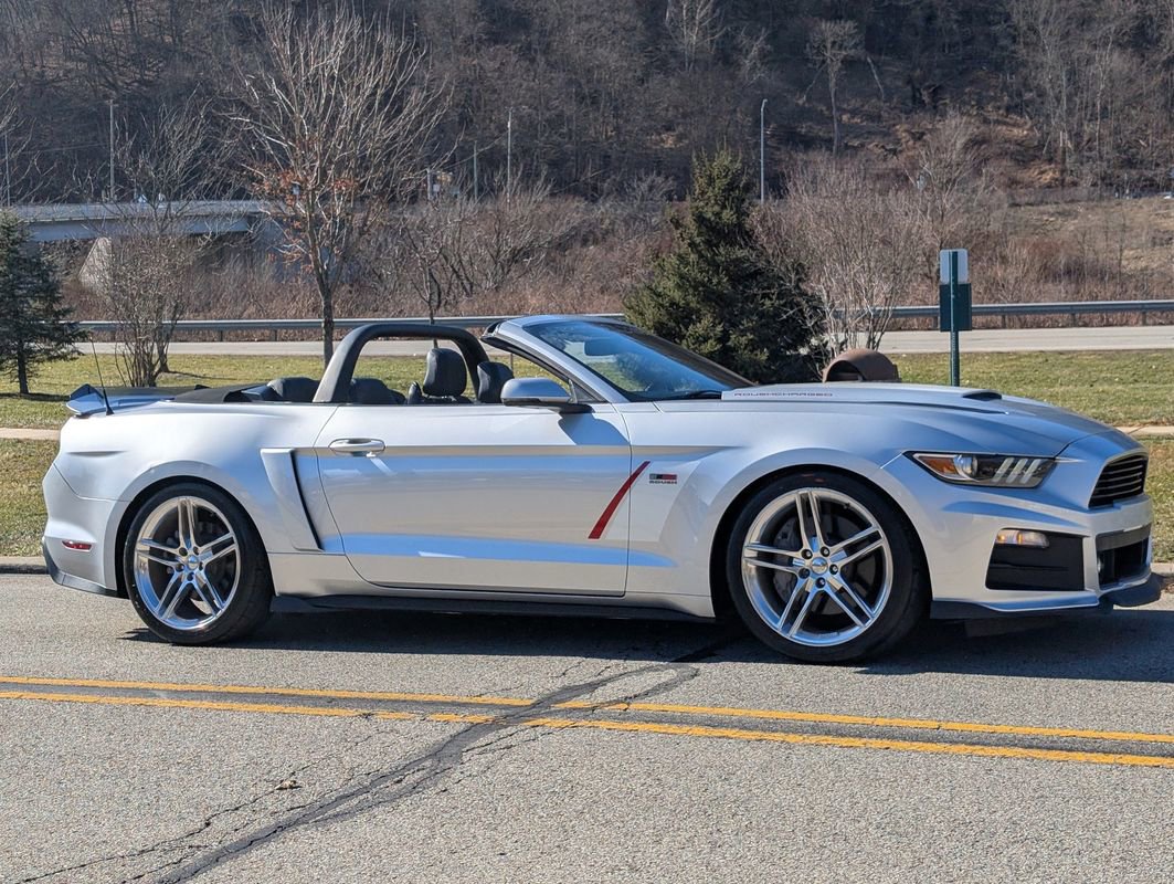 Used 2016 Ford Mustang GT Premium w/ Equipment Group 401A image 7