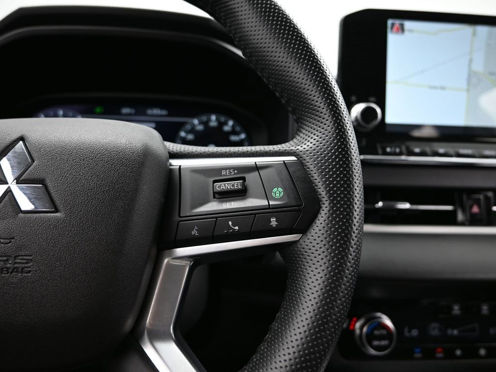 Used 2024 Mitsubishi Outlander SEL image 52