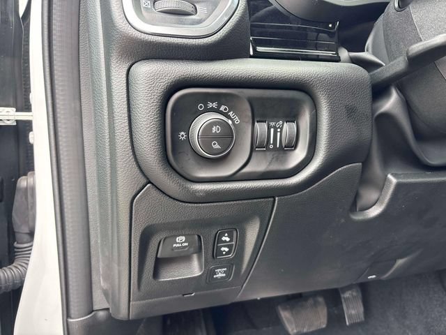 New 2026 RAM 1500 Laramie AWD/4WD image 10