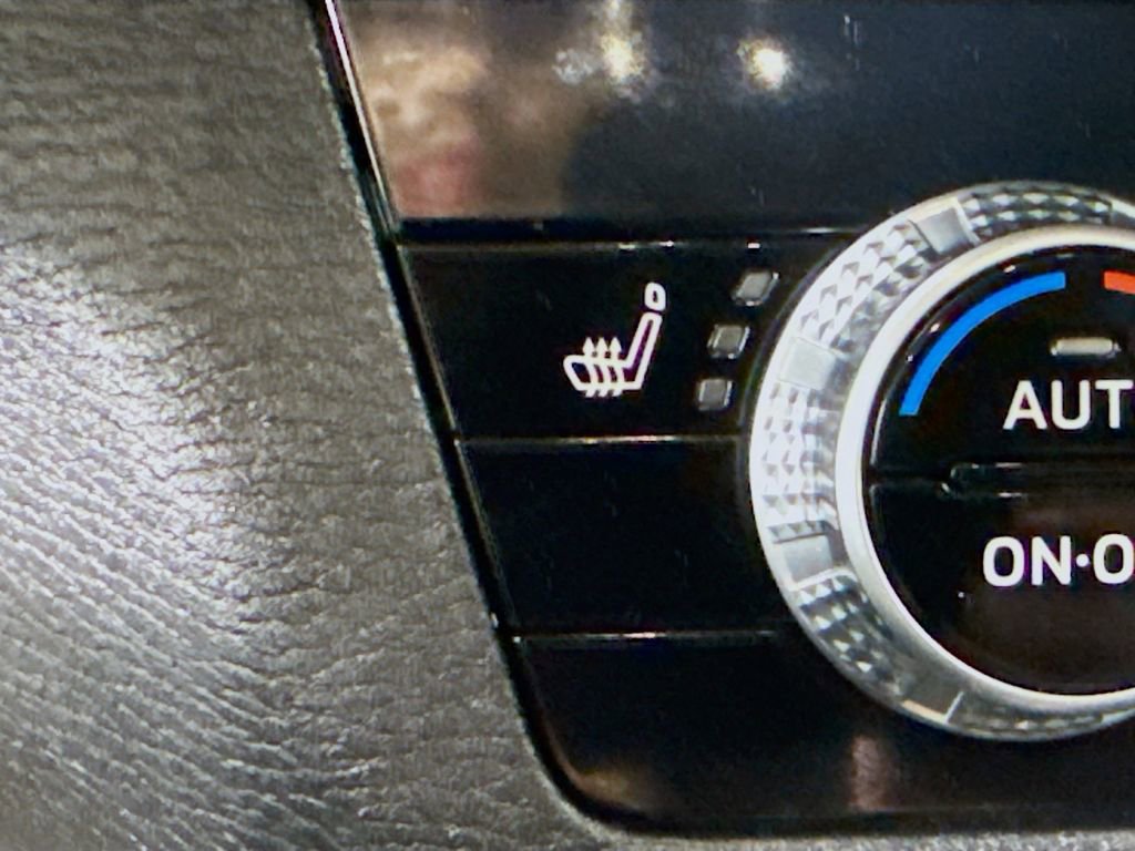 Used 2025 Mitsubishi Outlander SE image 22