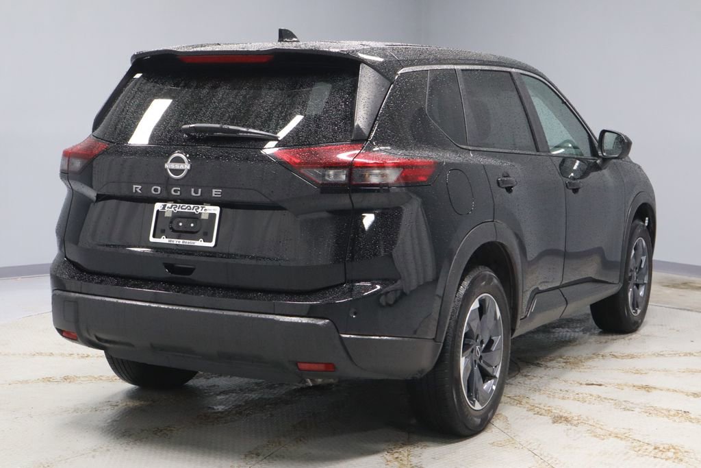 Certified 2025 Nissan Rogue SV FWD image 10