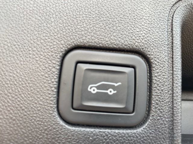 Certified 2023 GMC Terrain Denali w/ Denali Premium Package image 34