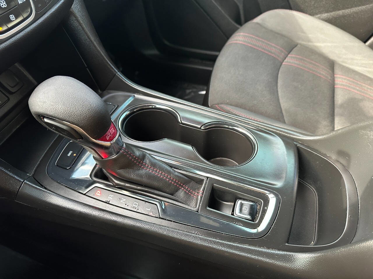 Used 2024 Chevrolet Equinox RS image 57