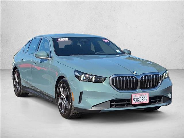 Used 2026 BMW 530i RWD image 3