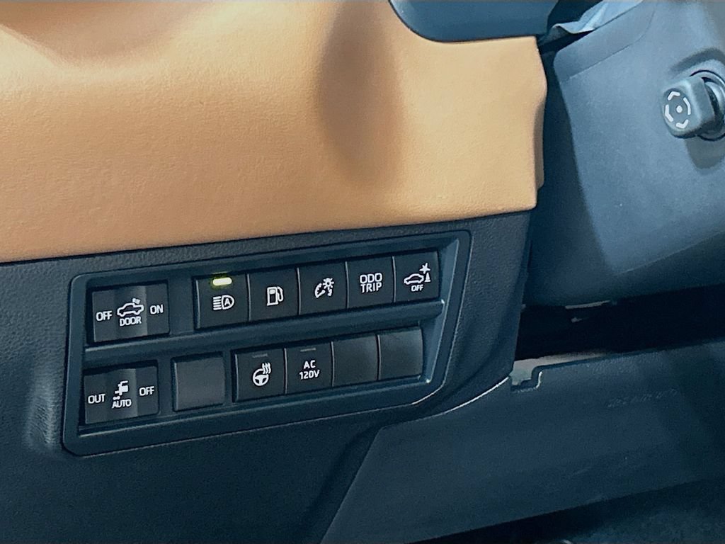 Used 2025 Toyota Tundra 1794 Edition AWD/4WD image 8