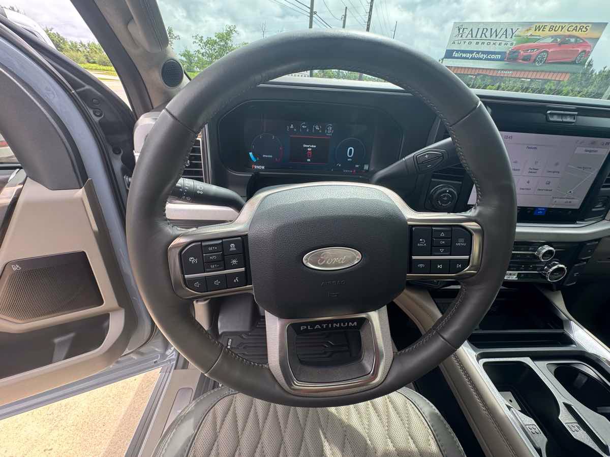 Used 2026 Ford F250 Platinum w/ Platinum Plus Package AWD/4WD image 16