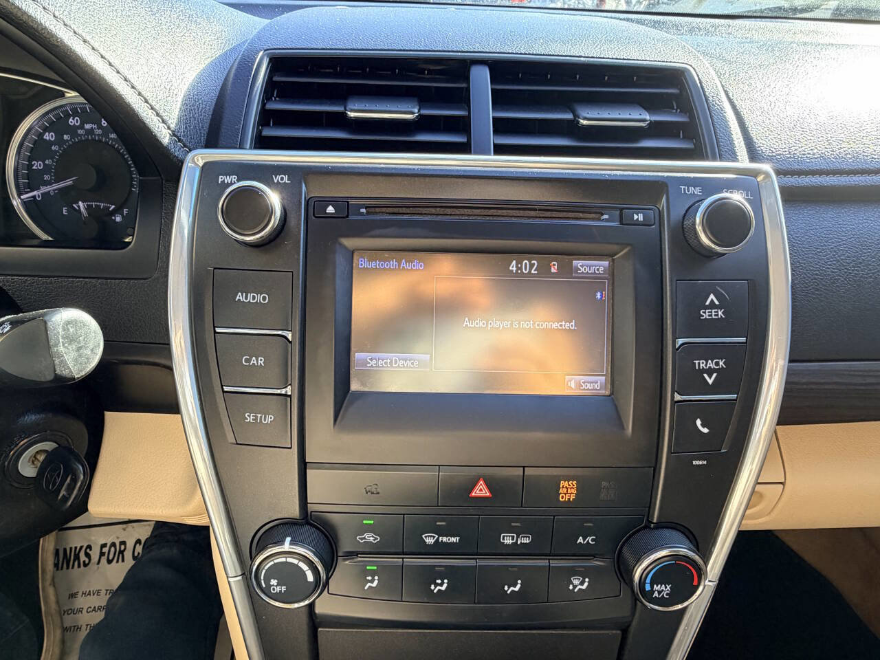 Used 2017 Toyota Camry LE image 28