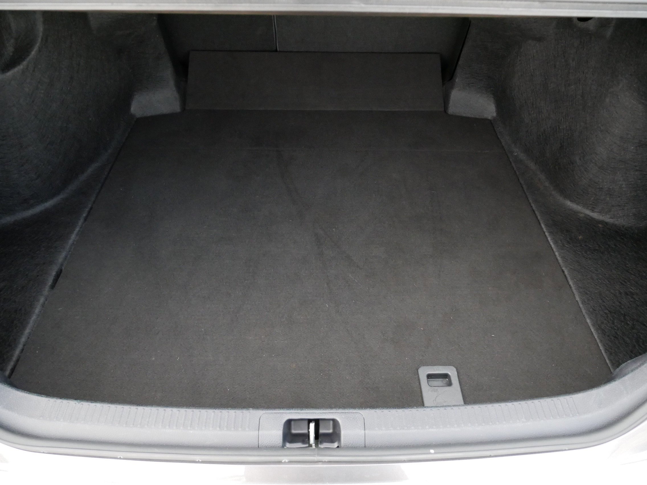 Certified 2024 Toyota Camry SE FWD image 18